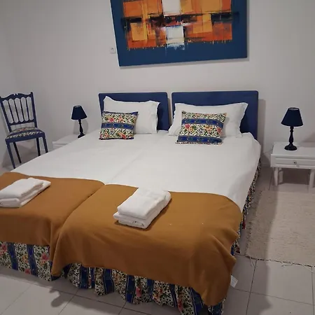 Casa Azul Retreat Bright Atlantic Silveira (Lisbon)